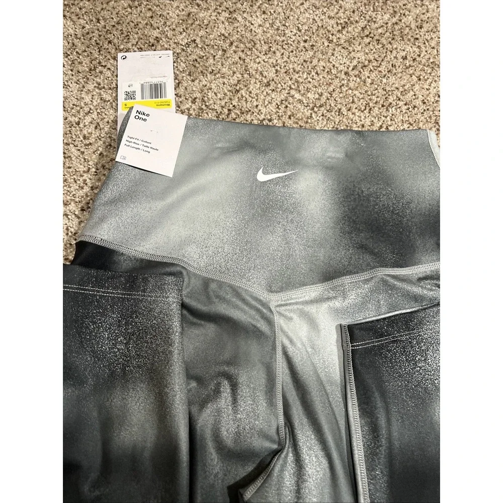 NEW Nike One Leggings Pants Dri-FIT High Rise Printed Training Gray Womens Small